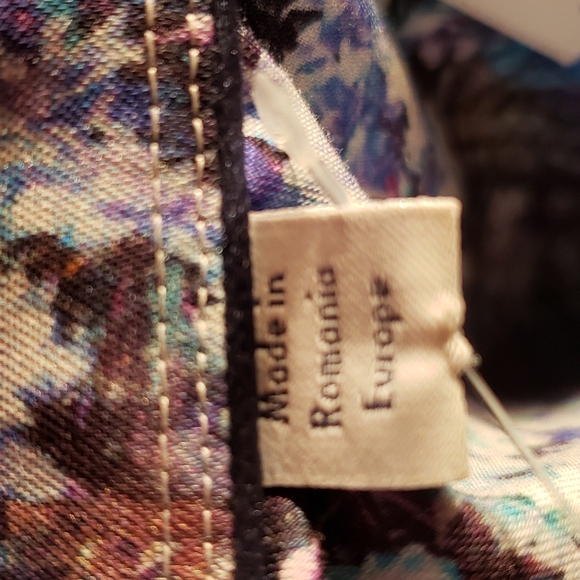 Womans Eton multiple colored  floral button down shirt - Picture 6 of 6